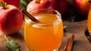 Apple cider vinegar can cure dandruff permanently