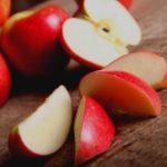 Apples are low in calories and rich in fiber